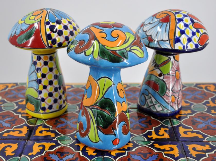Talavera Mushroom Med.